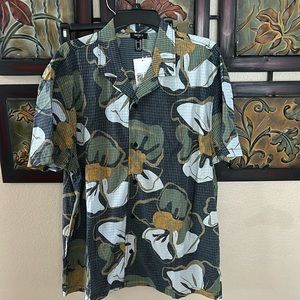 Men’s button up shirt